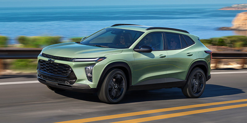 A 2025 Chevrolet Trax that is the perfect SUV for tackling roads near Newton Falls, OH