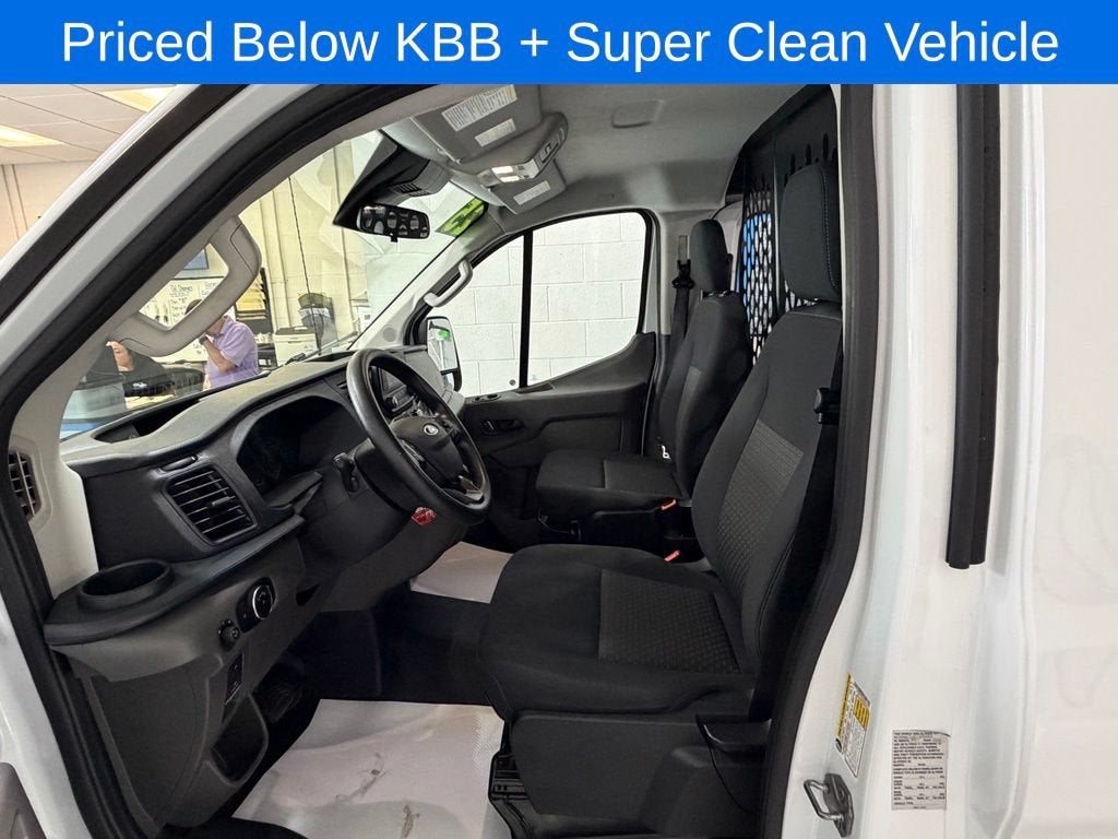 2025 Ford Transit Cargo Van Base