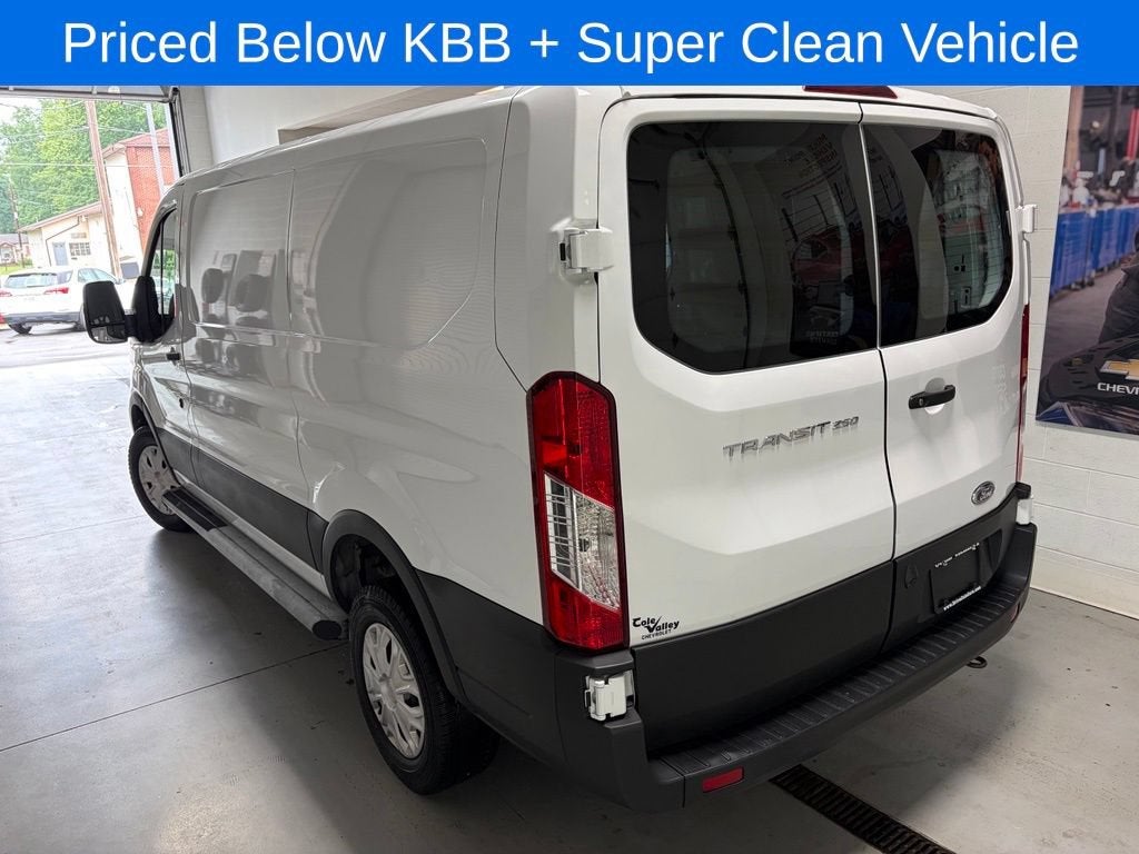 2025 Ford Transit Cargo Van Base