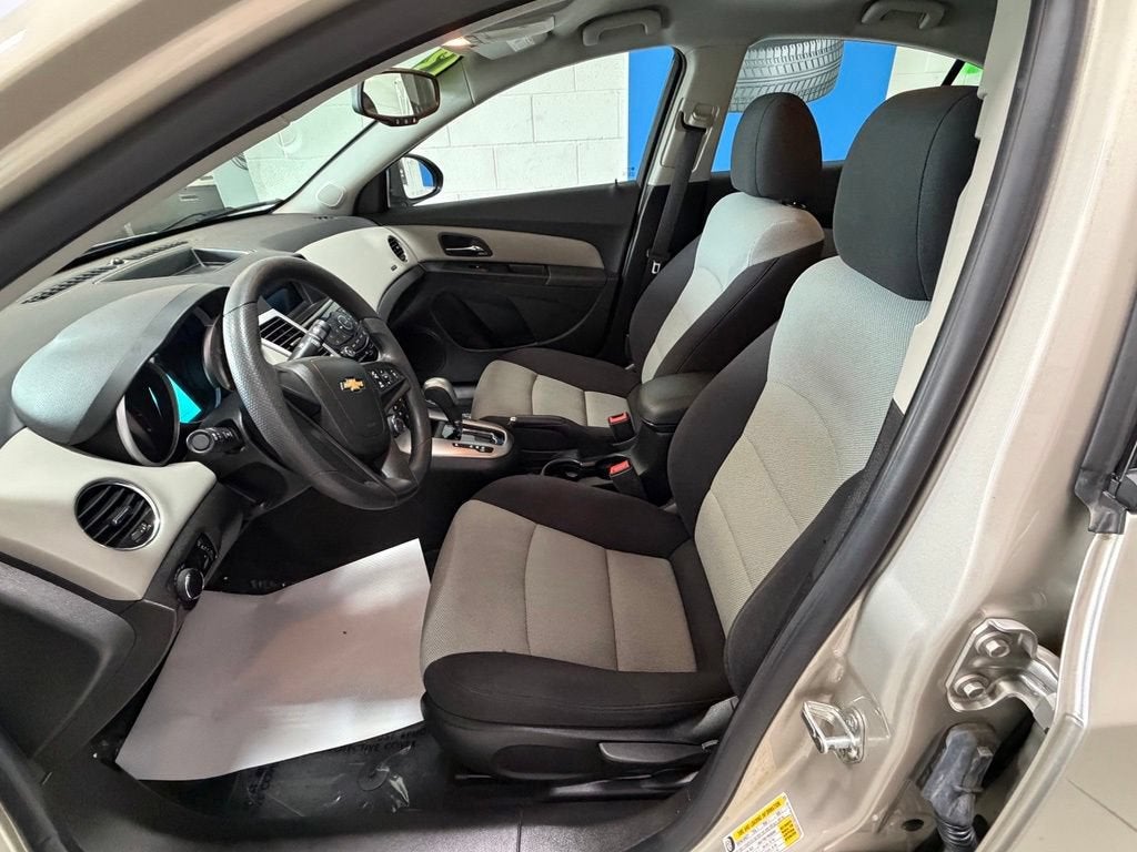 2013 Chevrolet Cruze LS