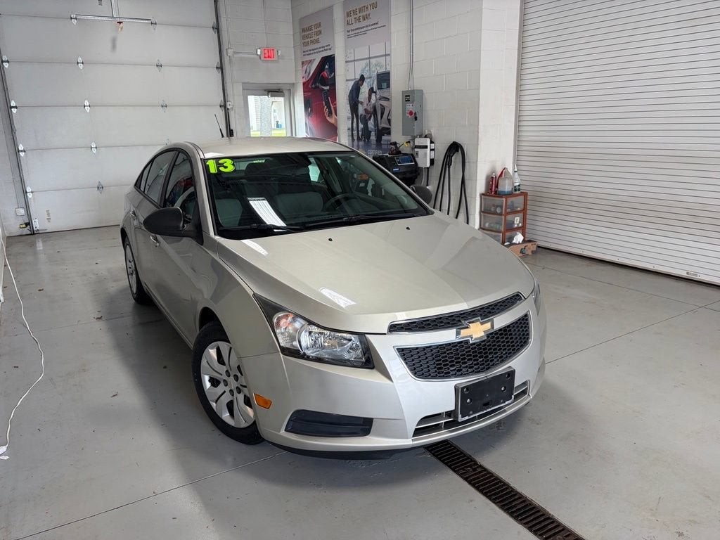 Used 2013 Chevrolet Cruze LS with VIN 1G1PA5SH8D7259692 for sale in Newton Falls, OH