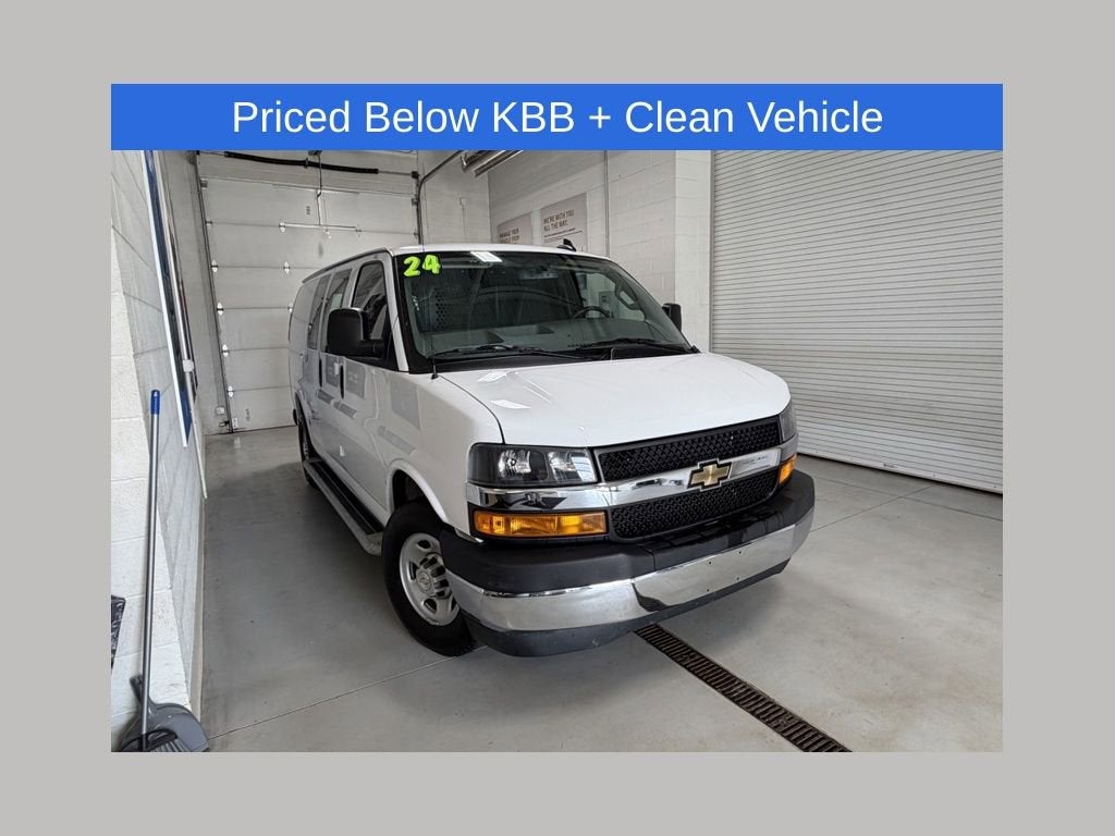 2024 Chevrolet Express 2500 Work Van HD's photo