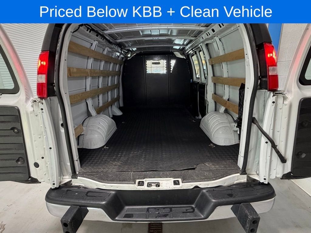 2024 Chevrolet Express Cargo 2500 WT