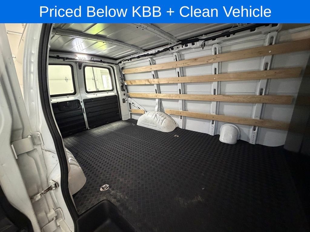 2024 Chevrolet Express Cargo 2500 WT