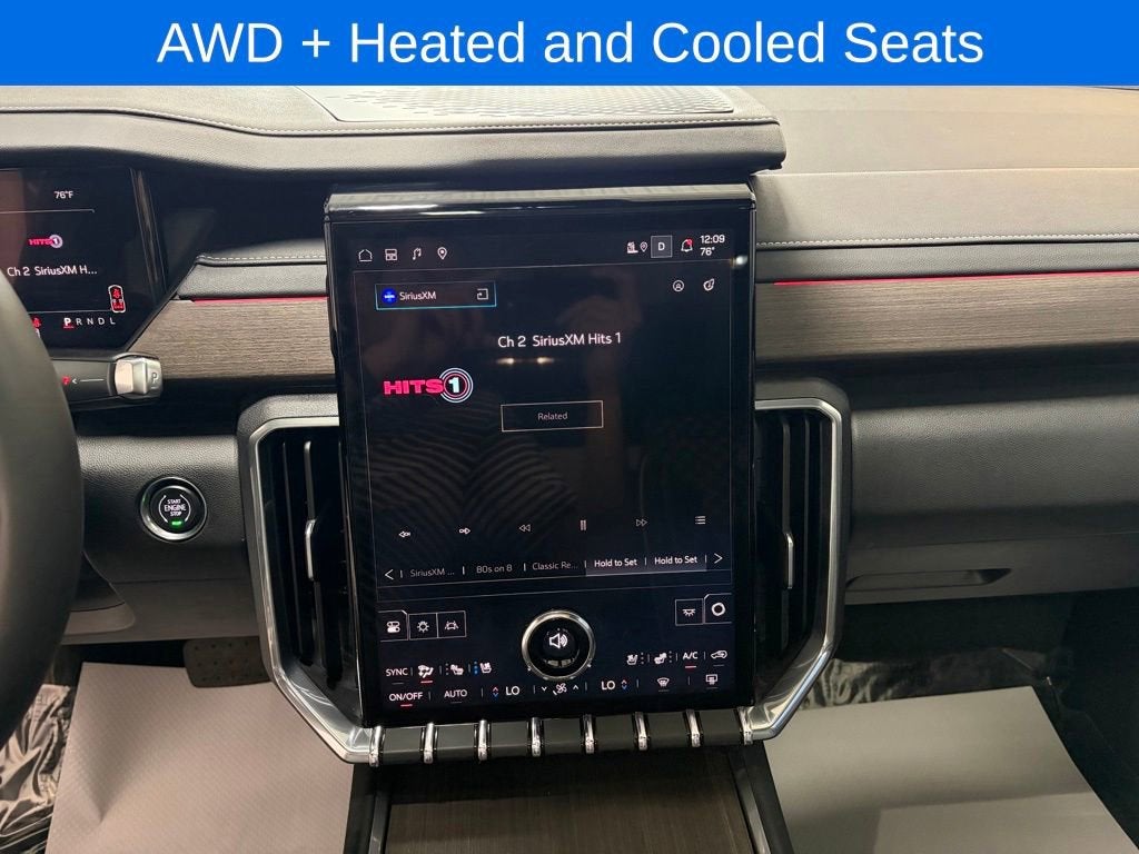 2024 GMC Acadia Denali