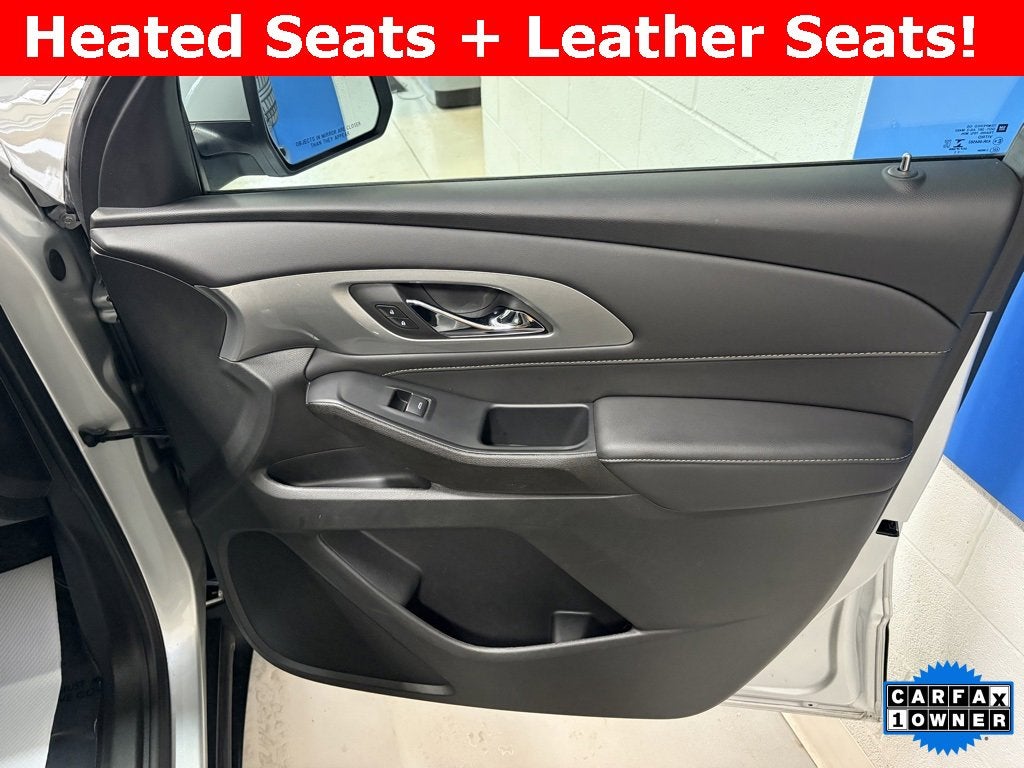 2022 Chevrolet Traverse LT Leather