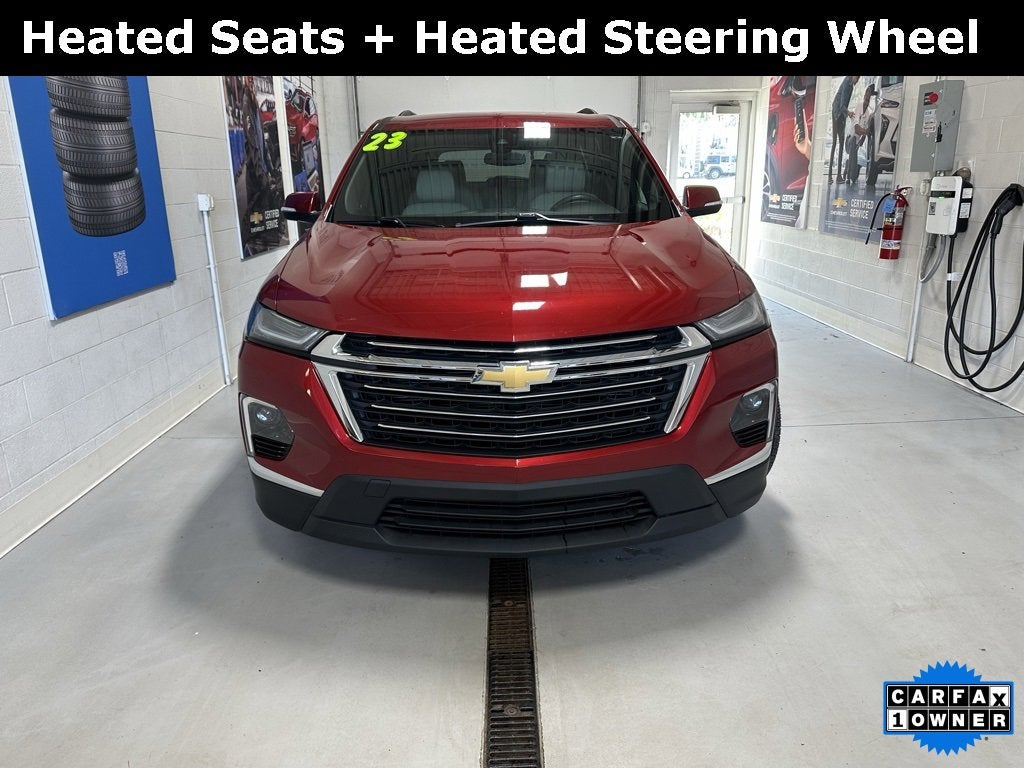 2023 Chevrolet Traverse LT Leather