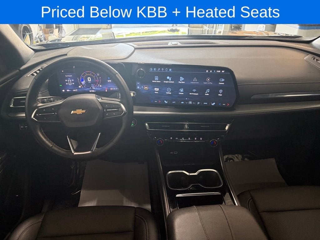 2024 Chevrolet Traverse LT