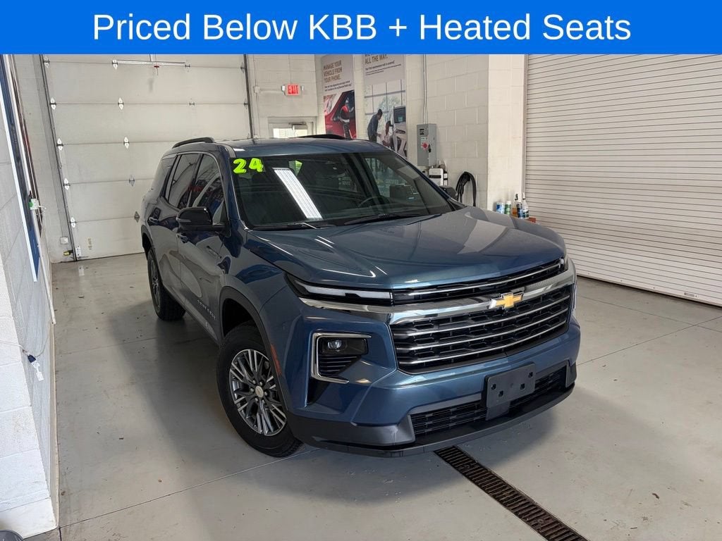 2024 Chevrolet Traverse LT
