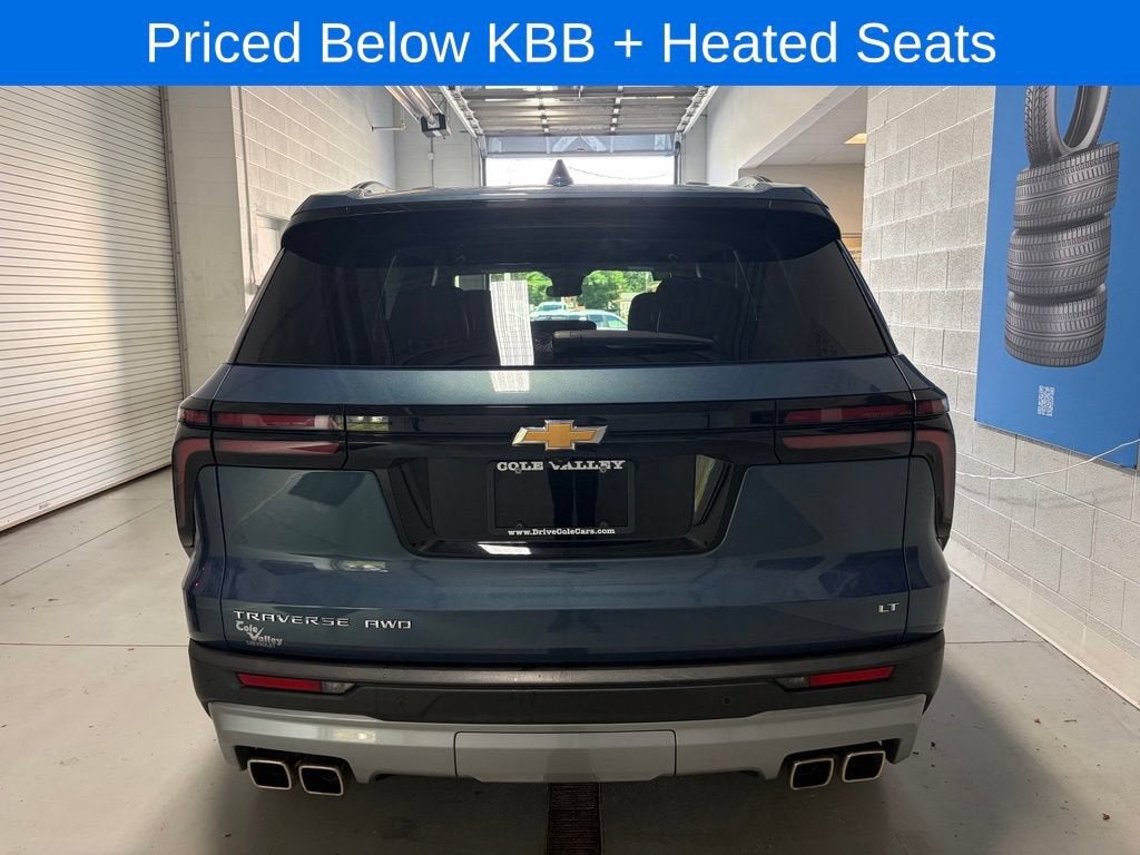 2024 Chevrolet Traverse LT
