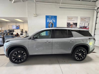 2025 Chevrolet Traverse LT