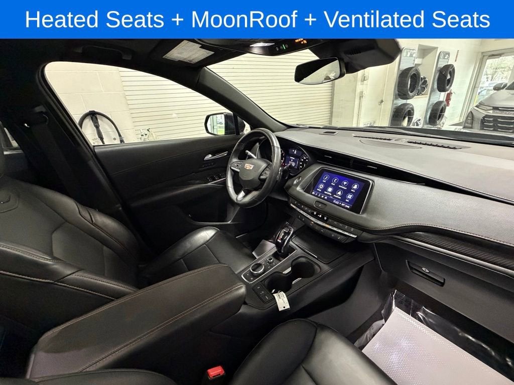 2023 Cadillac XT4 Sport