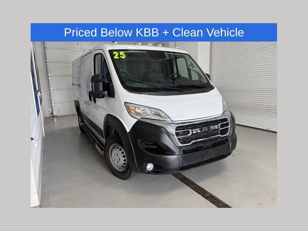 2025 RAM ProMaster Cargo Van Tradesman