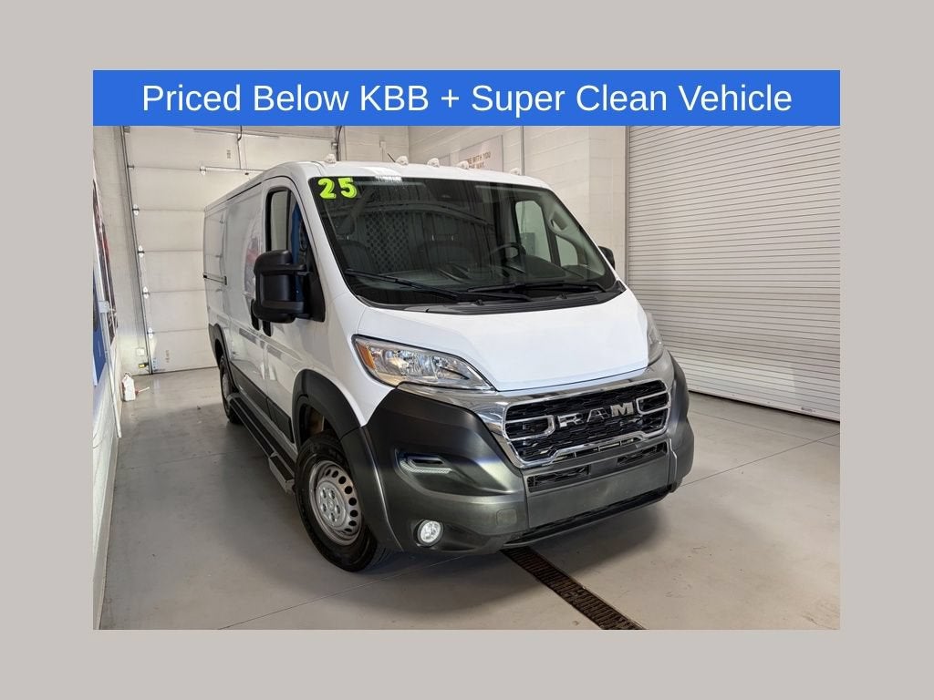 2025 RAM ProMaster Cargo Van Tradesman