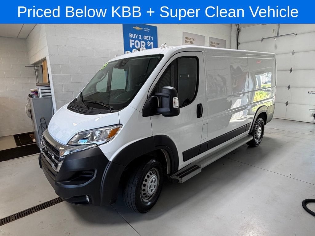 2025 RAM ProMaster Cargo Van Tradesman