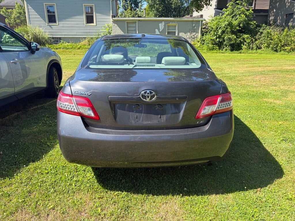 2011 Toyota Camry LE