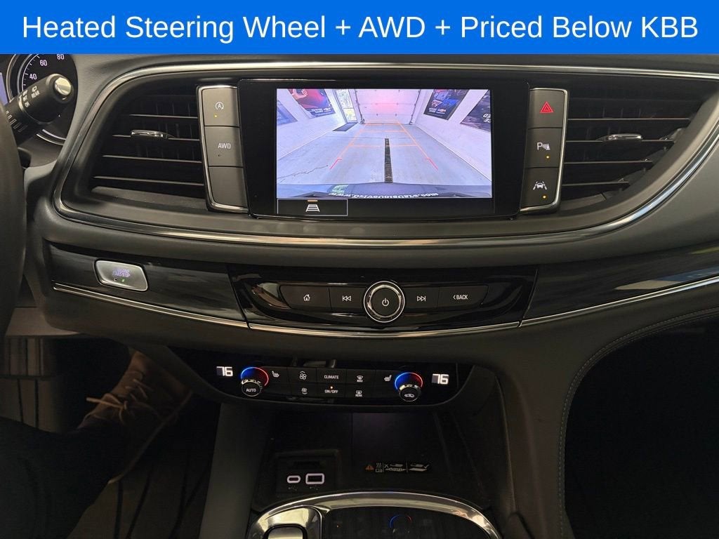 2023 Buick Enclave Essence