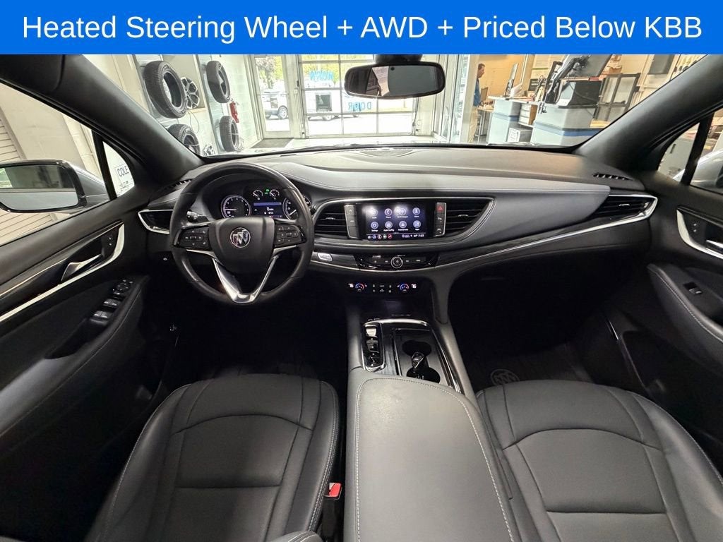 2023 Buick Enclave Essence