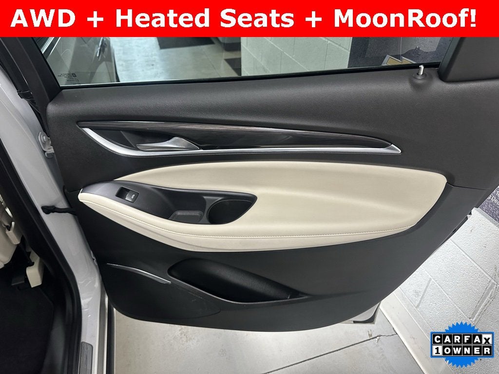 2022 Buick Enclave Essence