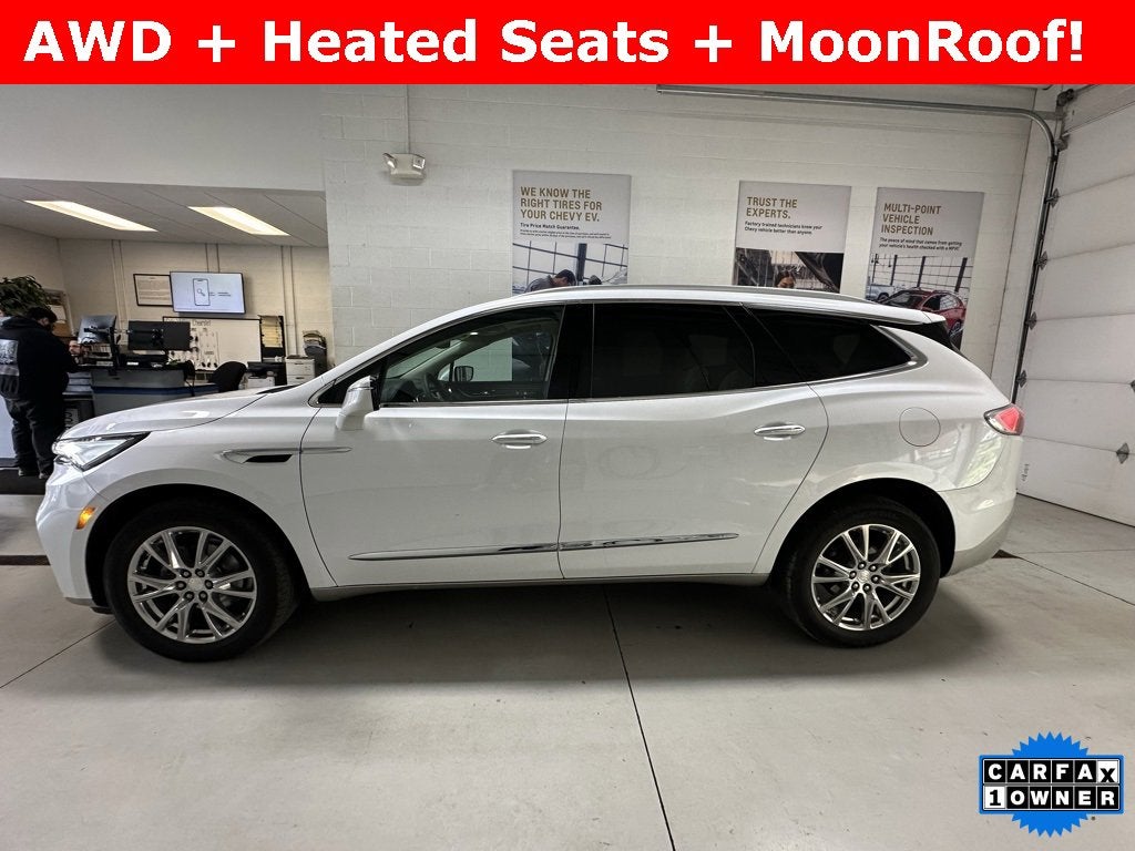 2022 Buick Enclave Essence
