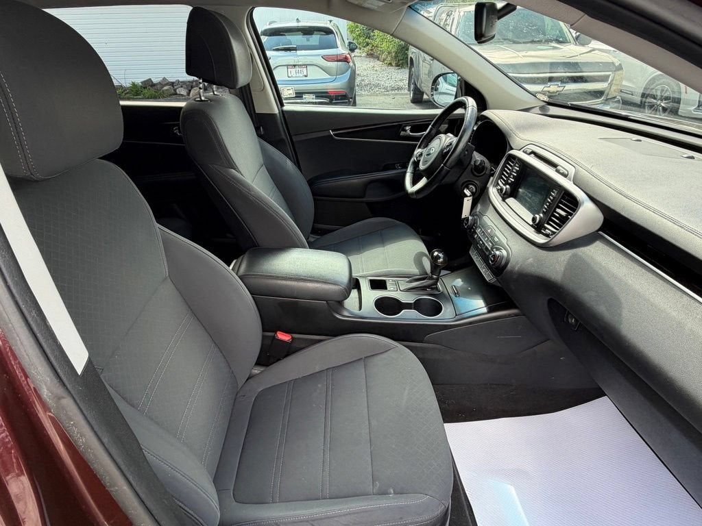2017 Kia Sorento 2.4L LX