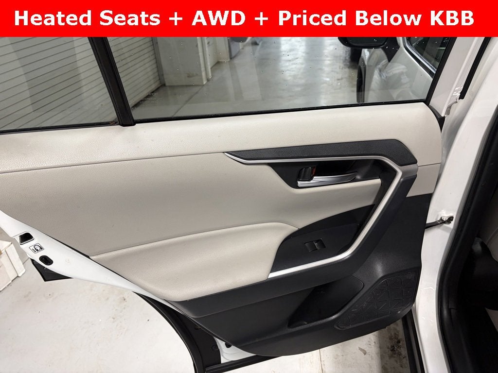 2019 Toyota RAV4 XLE Premium