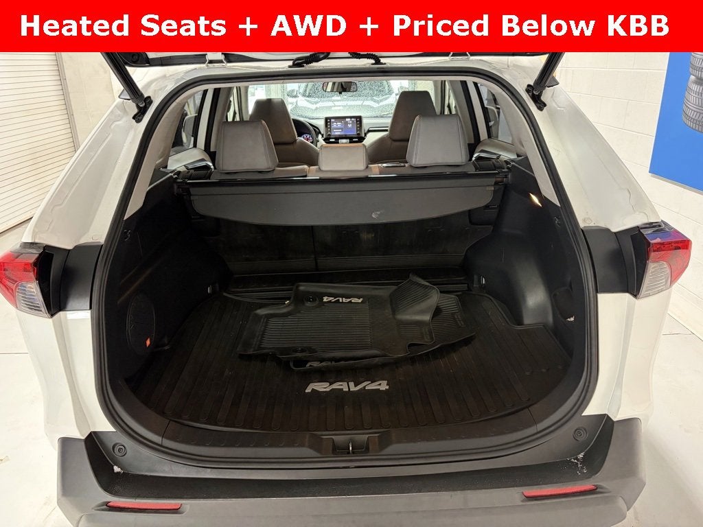 2019 Toyota RAV4 XLE Premium