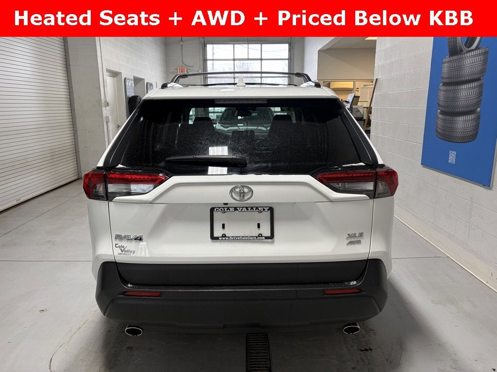 2019 Toyota RAV4 XLE Premium