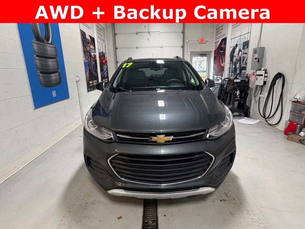 Used 2017 Chevrolet Trax LT with VIN KL7CJPSB8HB183212 for sale in Newton Falls, OH